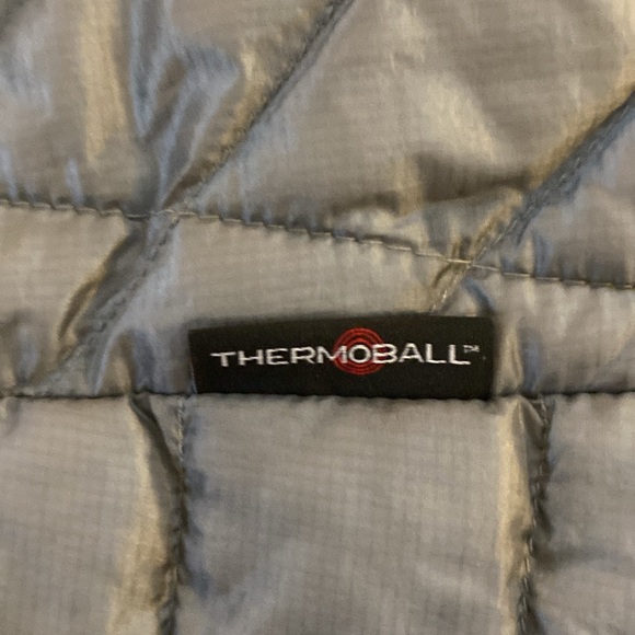 North Face® $100 off❤️Ladies Thermoball™ Trekker Jacket - Picture 11 of 12